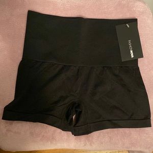 New with tags Fashion Nova shapewear boyshort
